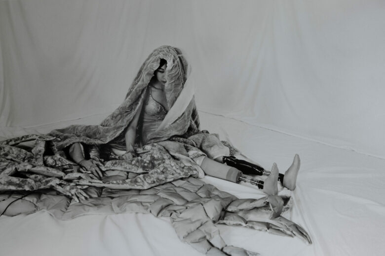 Impression sur papier baryté / Handprinted on baryta paper 60 x 90 cm (23 5/8 x 35 3/8 in.) 62 x 92 cm (24 3/8 x 36 1/4 in.) encadré / framed Edition de / of 5 + 2 AP