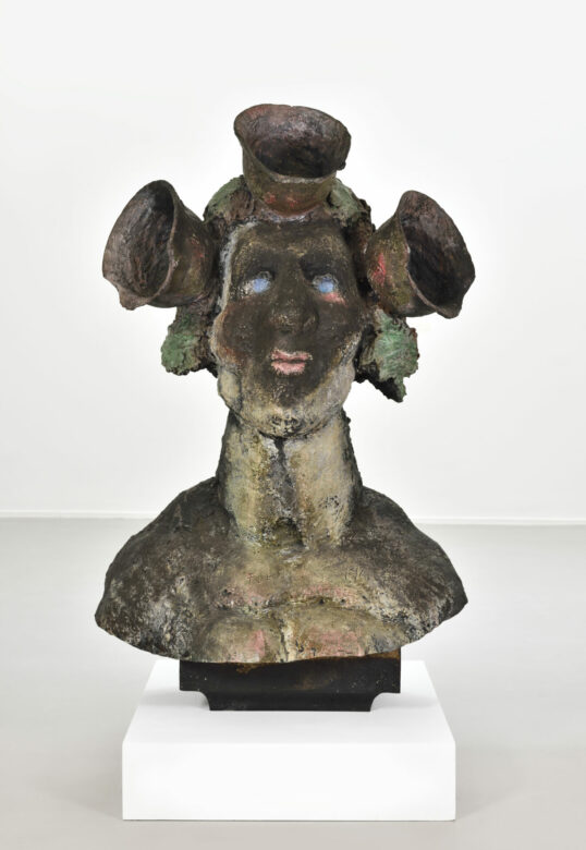 Bronze peint / Painted bronze 124 x 80 x 73 cm (48 7/8 x 31 1/2 x 28 3/4 in.) Edition de / of 6 + 1 AP MLP 346/0 Photo : Rebecca Fanuele