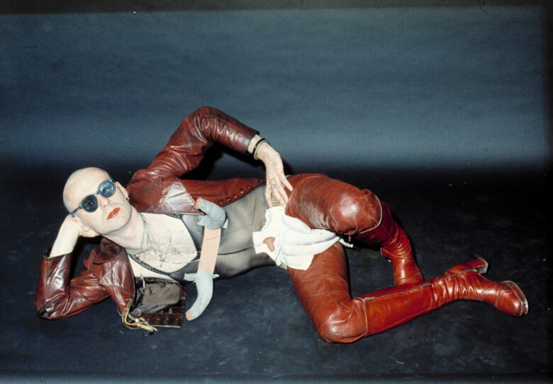 C-print, vintage 30 x 40 cm (11 3/4 x 15 3/4 in.) 45 x 54 cm (17 3/4 x 21 1/4 in.) encadré / framed Edition de / of 3 + 2 AP