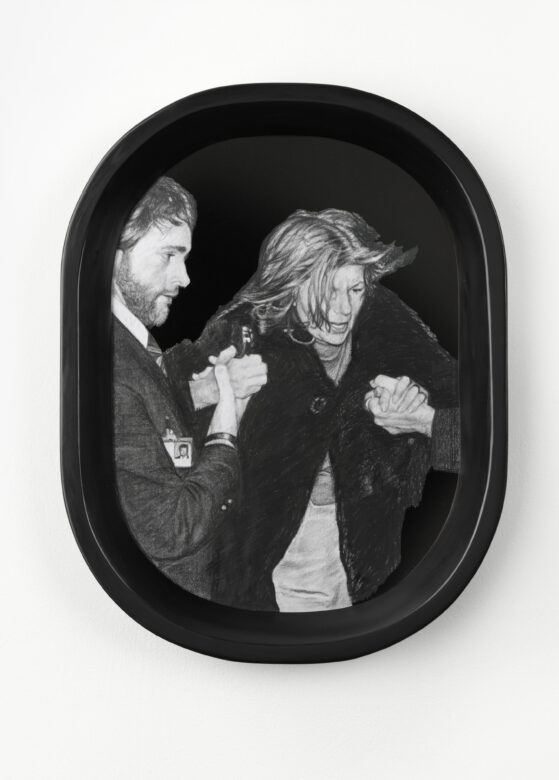 Plomb noir sur papier et verre peint / Black lead on paper and painted glass 37 x 29 x 3 cm (14 5/8 x 11 3/8 x 1 1/8 in.)