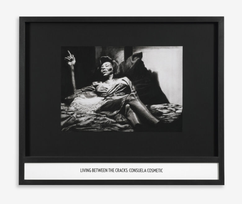 Fusain sur papier de sérigraphie et vinyle / Charcoal on screenprinter paper and vinyl 68,5 x 83,4 cm (27 x 32 7/8 in.) encadré / framed