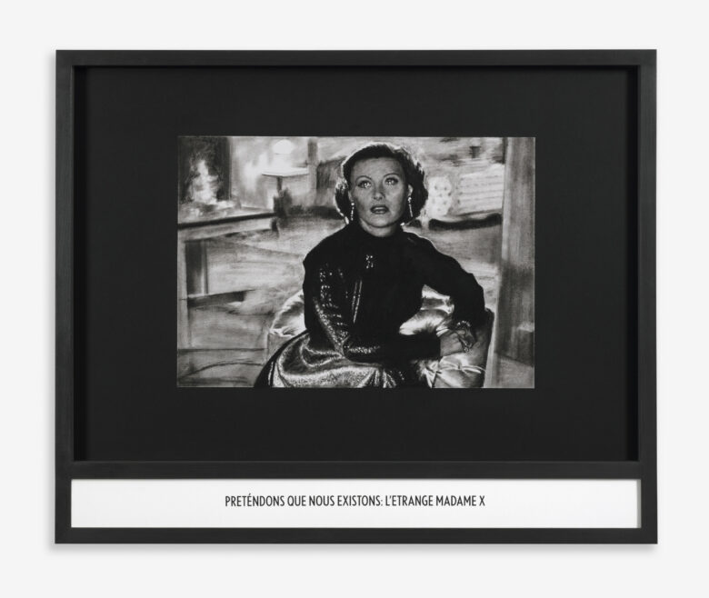 Fusain sur papier de sérigraphie et vinyle / Charcoal on screenprinter paper and vinyl 68,5 x 83,4 cm (27 x 32 7/8 in.) encadré / framed