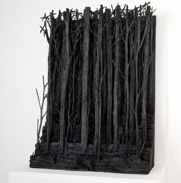 Bronze patiné / Patinated bronze 78 x 58,5 x 14 cm (30 3/4 x 23 x 5 1/2 in.) Edition de / of + 4 AP