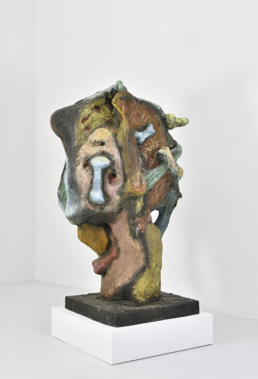 Bronze peint / Painted bronze 121 x 82 x 70 cm (47 5/8 x 32 1/4 x 27 1/2 in.) Edition de / of 6 MLP 99/5 Photo : Rebecca Fanuele