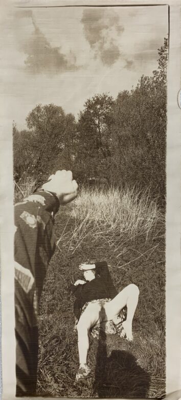 Tirage vintage sur papier tramé, pièce unique / Vintage print on paper, unique piece 130 x 59 cm (51 1/8 x 23 1/4 in.)