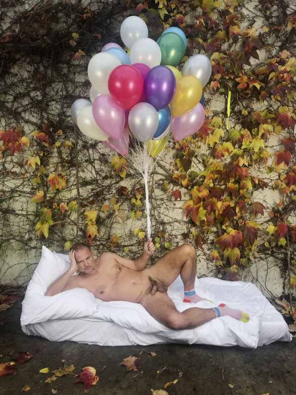 Tirage giclee / Giclee print 228,6 x 152,4 cm (90 x 60 in.) Edition de / of 3