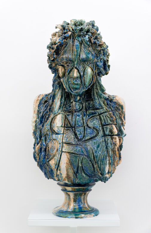 Céramique / Ceramics 85 x 46 x 48 cm (33 1/2 x 18 1/8 x 18 7/8 in.)