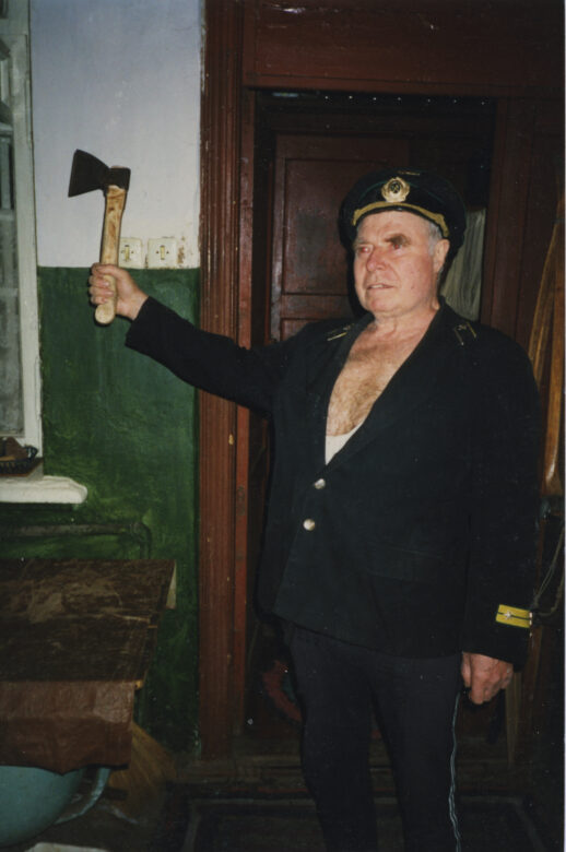 Tirage chromogène / Chromogenic print 188 x 127 cm (74 x 50 in.) Edition de / of 3