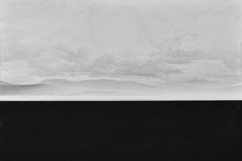 Dessin à la poudre et mine de graphite Faber-Castell, papier Canson 224 g/m² / Faber-Castell graphite pencil and powder on Canson paper 224g/m² 80 x 120 cm (31 1/2 x 47 1/4 in.) 83 x 123 cm (32 5/8 x 48 3/8 in.) encadré / framed