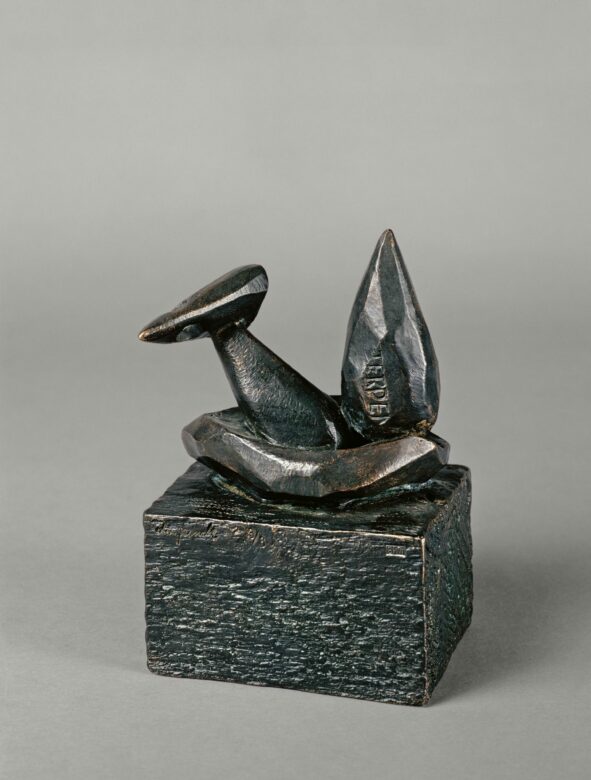 Bronze patiné / Patinated bronze 15 x 10 x 8 cm (5 7/8 x 3 7/8 x 3 1/8 in.) Ed 5/6 RPP 107/5