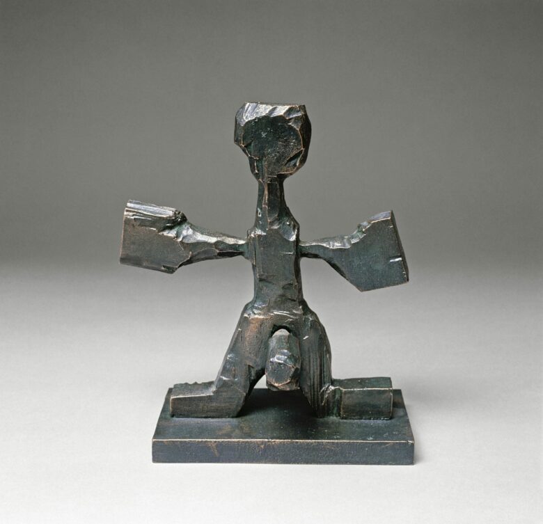 Bronze patiné / Patinated bronze 20 x 16 x 8 cm (7 7/8 x 6 1/4 x 3 1/8 in.) Ed 4/14 RPP 34/4