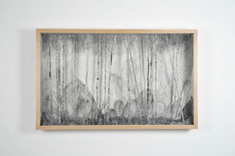 Mine de plomb sur papier et papier calque / Graphite on paper and tracing paper 82 x 132 x 12,5 cm (32 1/4 x 52 x 4 7/8 in.) encadré / framed