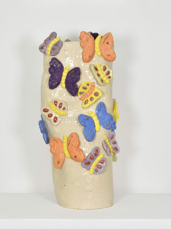Faïence émaillée et or / Glazed earthenware and gold 63 x 30 x 20 cm (24 3/4 x 11 3/4 x 7 7/8 in.)