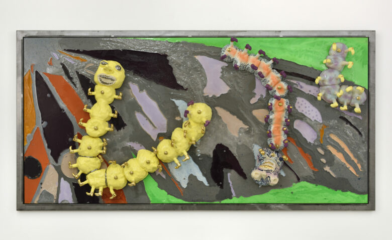 Faïence émaillée, or, platine, résine, cadre en acier / Glazed earthenware, gold, platinum, resin and steel frame 75 x 150 x 15 cm (29 1/2 x 59 x 5 7/8 in.)