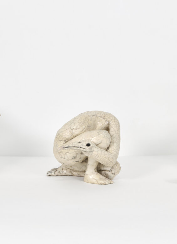 Faïence émaillée et acier / Glazed faience and steel 21 x 21 x 21 cm (8 1/4 x 8 1/4 x 8 1/4 in.) HG 01