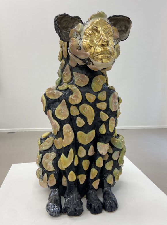 Faïence émaillée, lustre or / Ceramics 73 x 50 x 50 cm (28 3/4 x 19 5/8 x 19 5/8 in.)