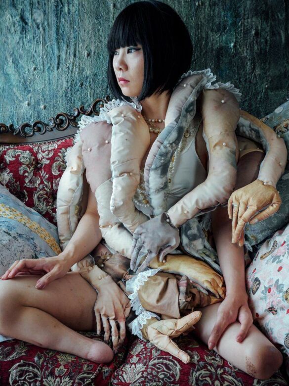 ystander #23 2016, printed 2020 Mari Katayama born 1987 Purchased with funds provided by the Photography Acquisitions Committee 2022 http://www.tate.org.uk/art/work/P82670